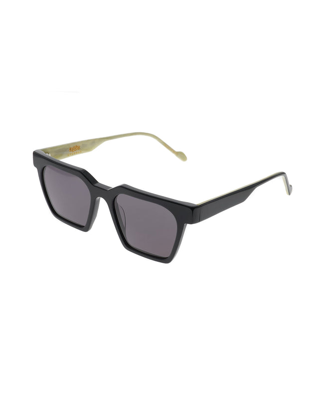 AGE Eyewear Useage Large Black Sunglasses